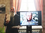 Во Дворце книги открылась уникальная фотовыставка «Неизвестный Солженицын»