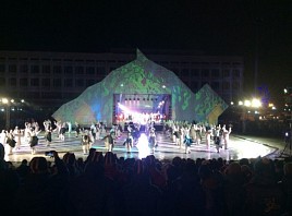 Студенты Ульяновского колледжа культуры и искусства стали участниками торжественной церемонии чествования победителей и призёров группы А Чемпионата мира по хоккею с мячом