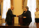 Соглашение о сотрудничестве подписано между Правительством Ульяновской области, Российским книжным союзом и крупнейшим в стране издательством «ЭКСМО»