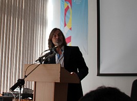 Никас Сафронов провел публичную лекцию в Ульяновске