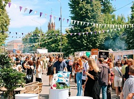 Порядка 30 тысяч человек посетили Межрегиональный фестиваль еды и музыки «Бульвар» в Ульяновской области